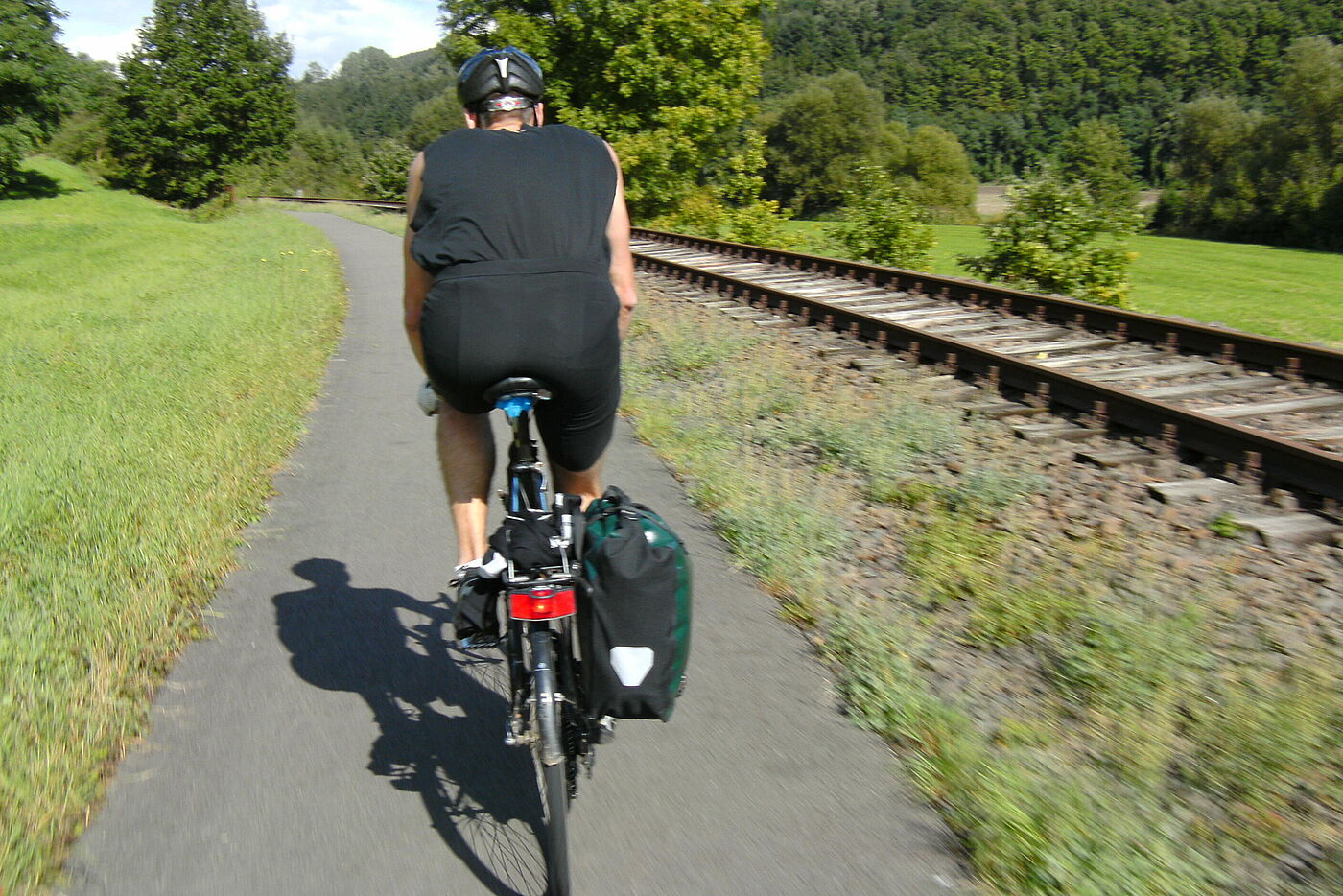 In voller Fahrt neben der Draisinenstrecke im Glantal