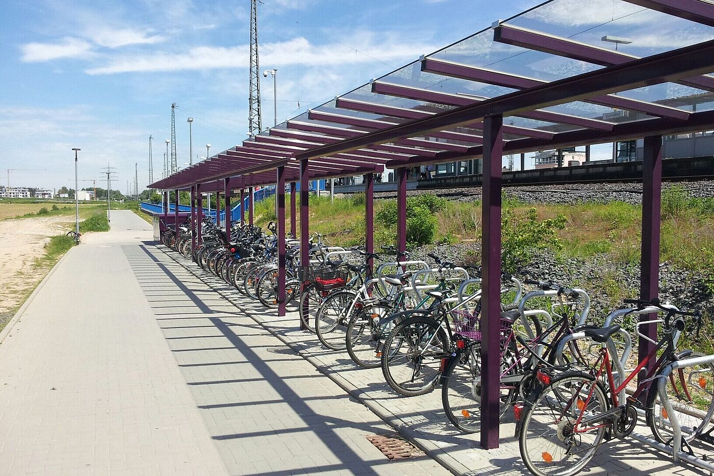 Nordbahnhof nachher, mit Radabstellanlage