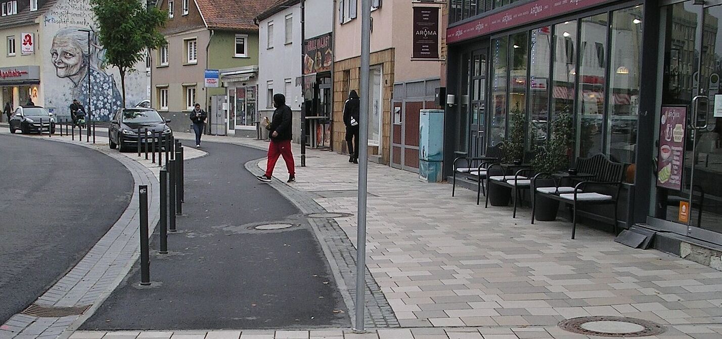 Der renovierte Radweg zwischen Wiesengasse und Biwer-Kreisel