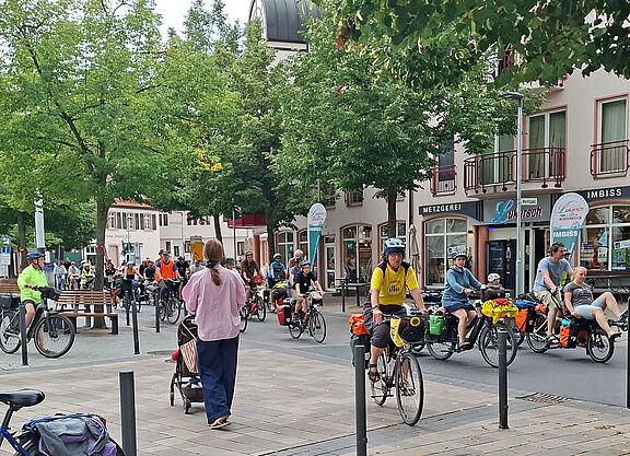 Ankunft auf dem Marktplatz im Zentrum Bad Vilbels