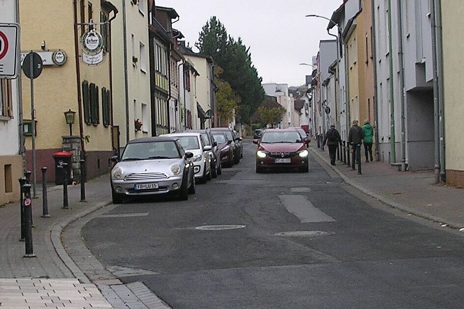 Ritterstraße, hier die Passage vor der Einmündung in die Frankfurter Straße