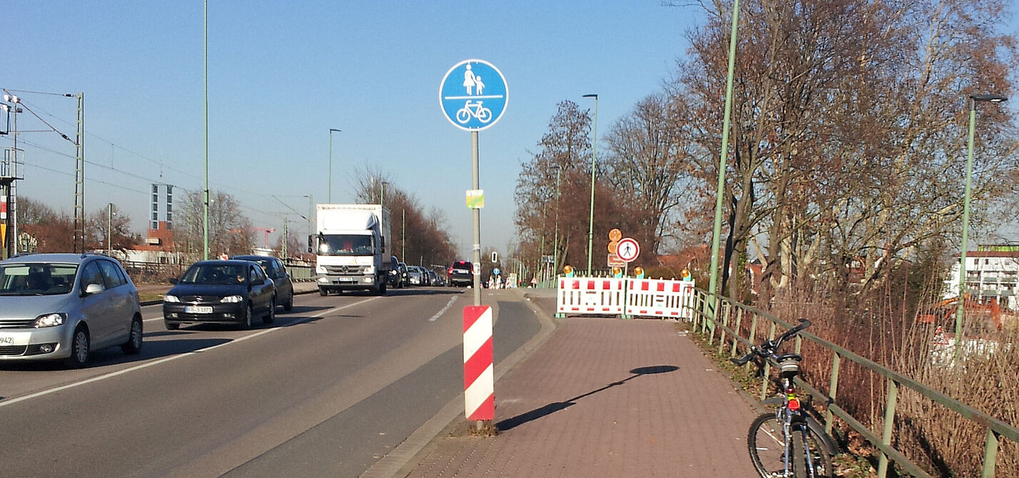 Kasseler Straße – Baustelle, Radweg Ende